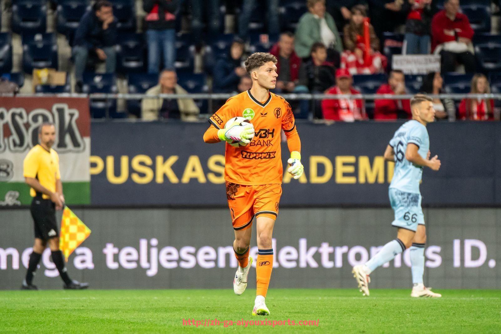 爱游戏体育官网-意甲球队近期比赛结果总览及战术风格变化