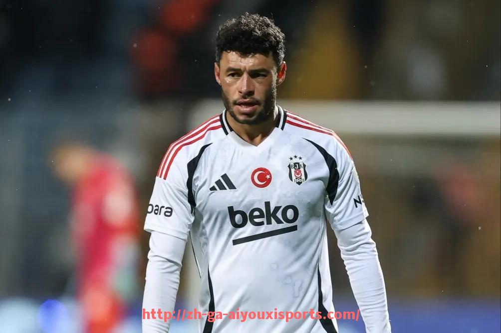 爱游戏体育官网-世俱杯历史上的球员红牌记录与争议事件